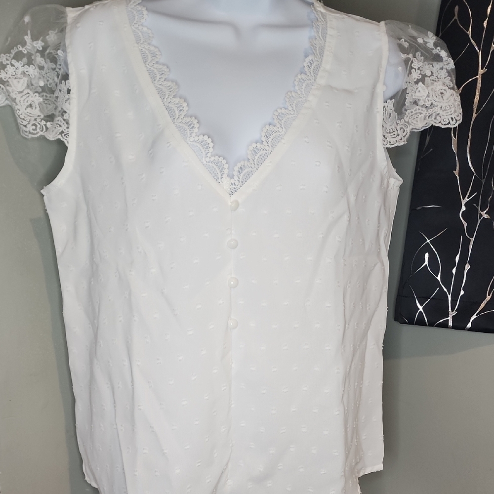 Elegant White Lace Trim Women's Top